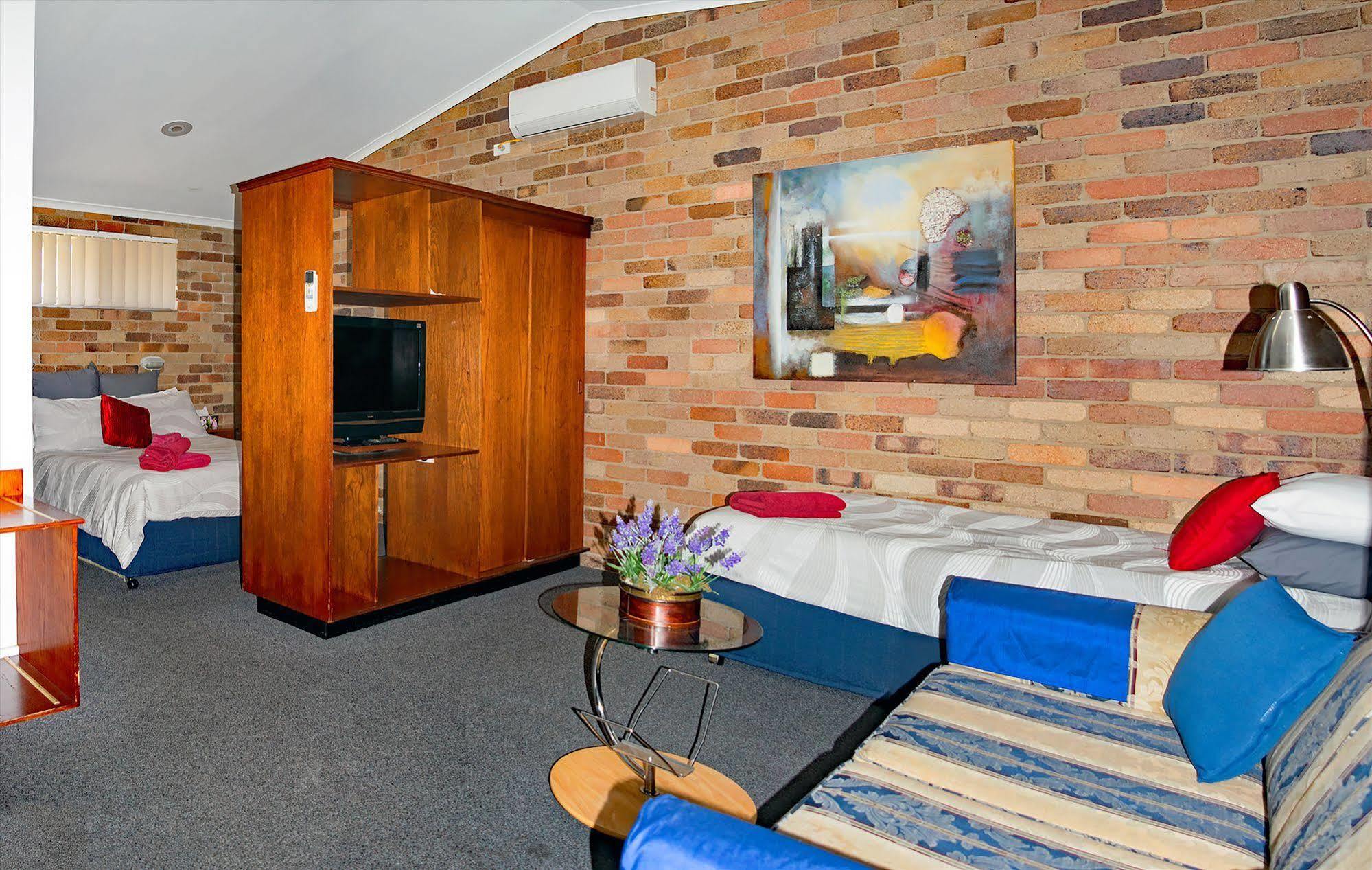 Rest Point Motor Motel